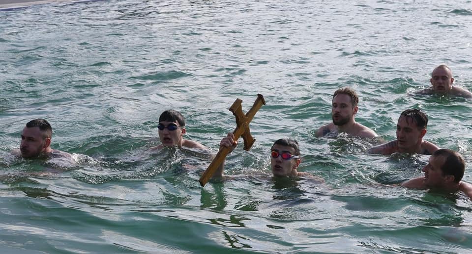 Plivanje za Časni krst Čair