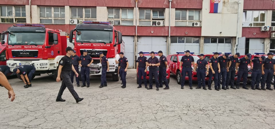 Vatrogasci iz srbije krenuli u Grčku da pomognu u gašenju požara